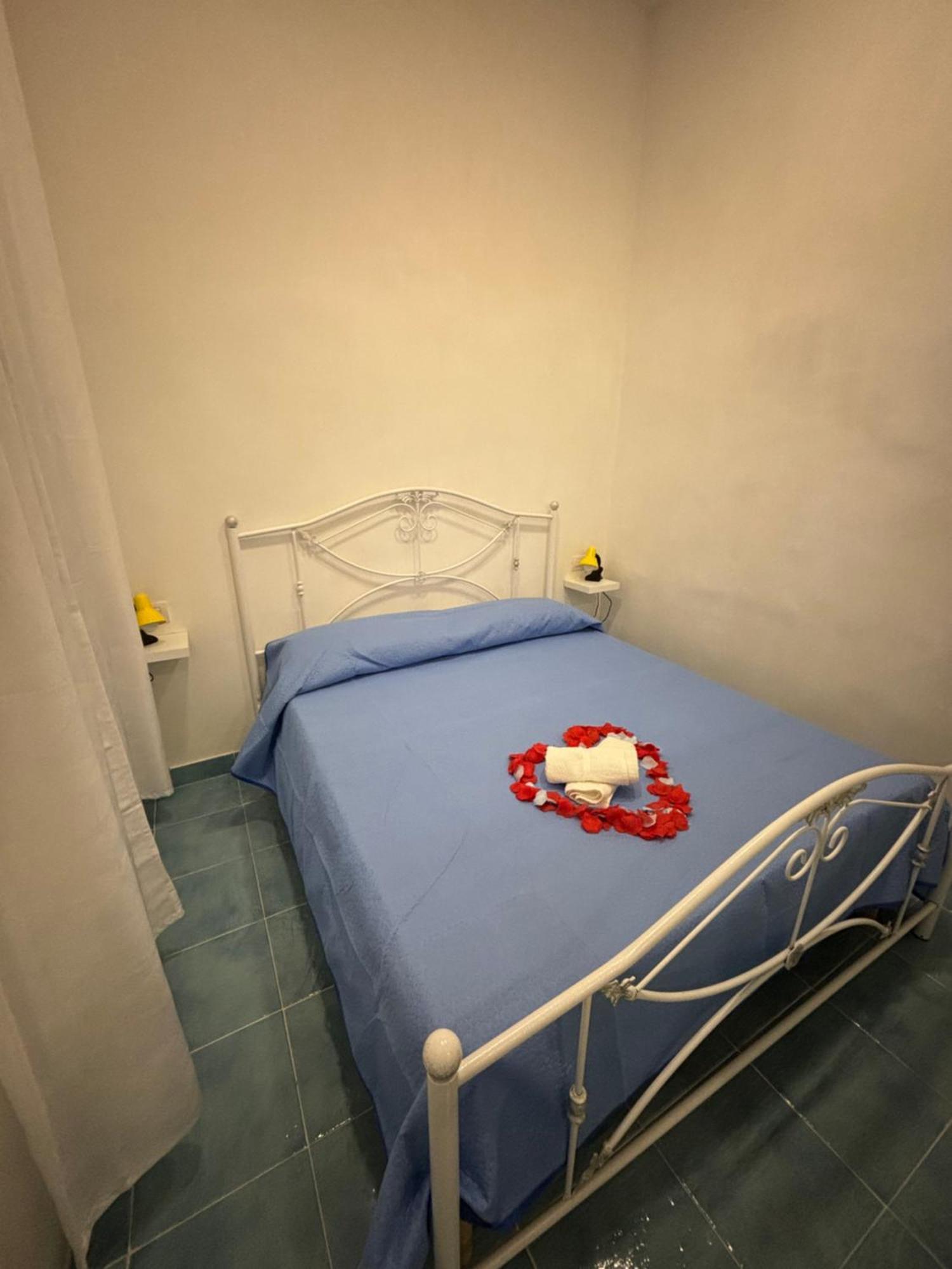 Curniciell Relais Apartment Napoli Bagian luar foto